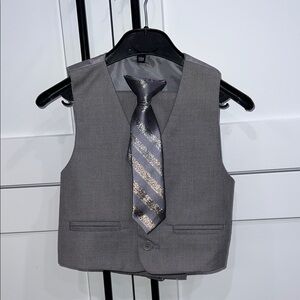 Elegant Kids Light Gray 3 Piece Formal Wear with Vest, Pants and Tie